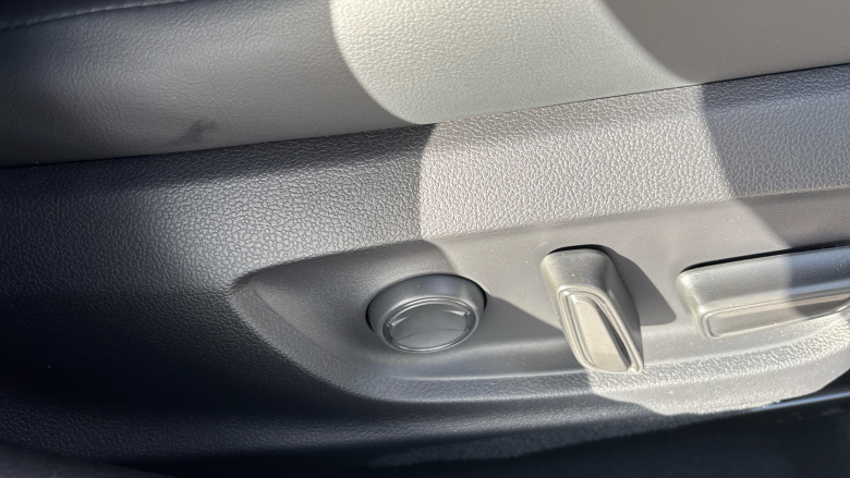 Toyota Prius 2.0 PHEV Excel 5dr CVT Hatchback